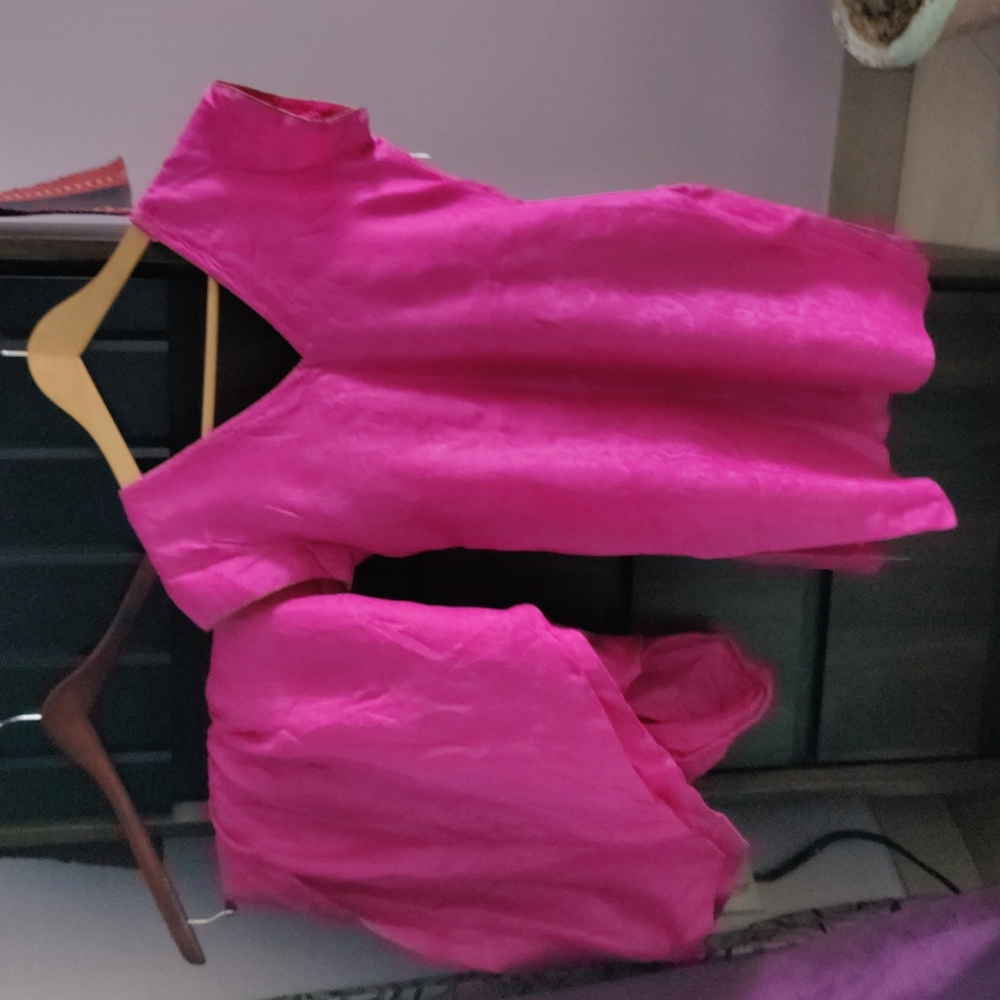 Pure Silk Suit - Picture 1 of 5